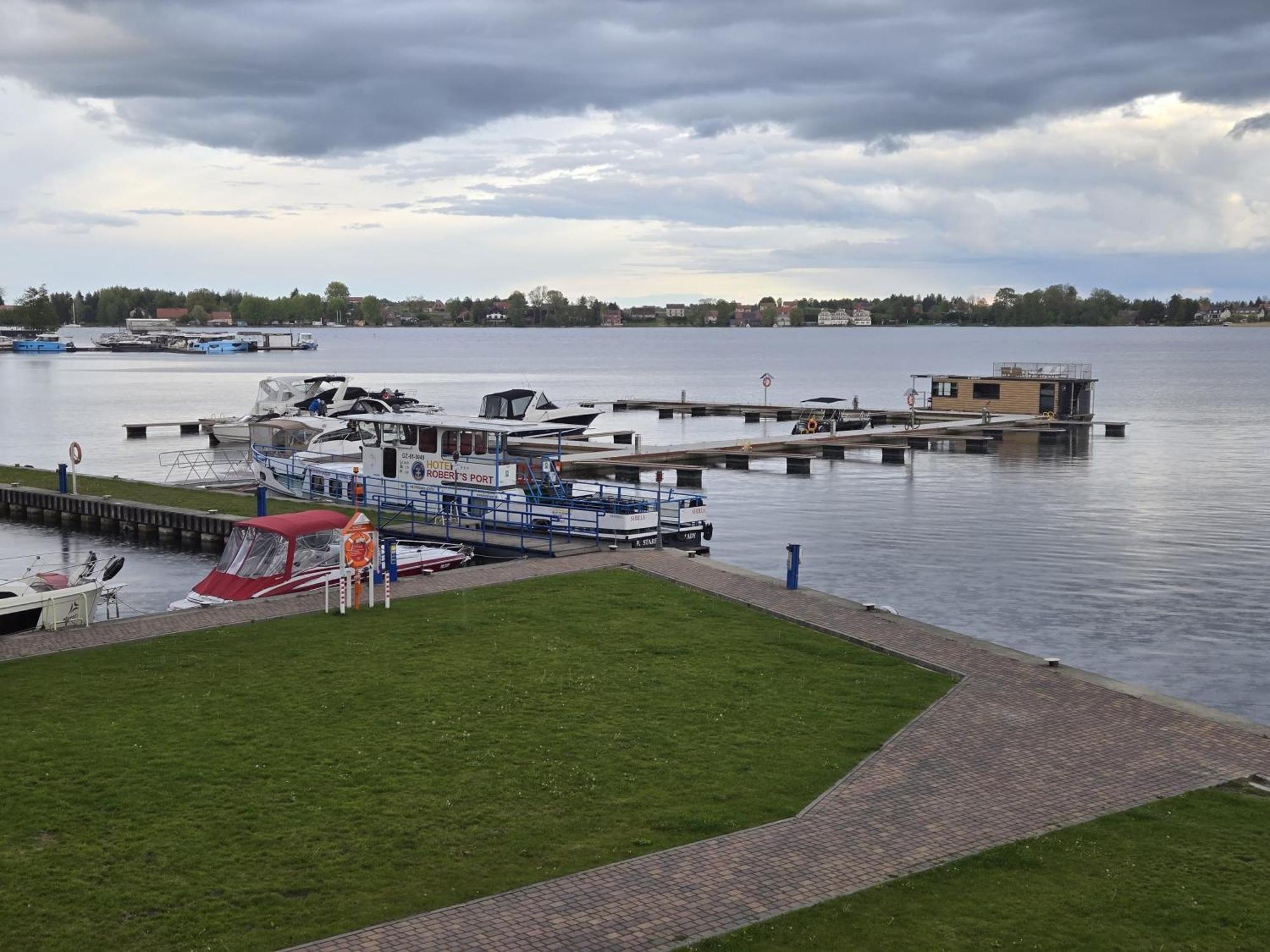 Domek Na Wodzie - Houseboat -Sauna, Taras Na Dachu, Dwie Sypialnie Mikolajki (Mragowo) Exterior photo